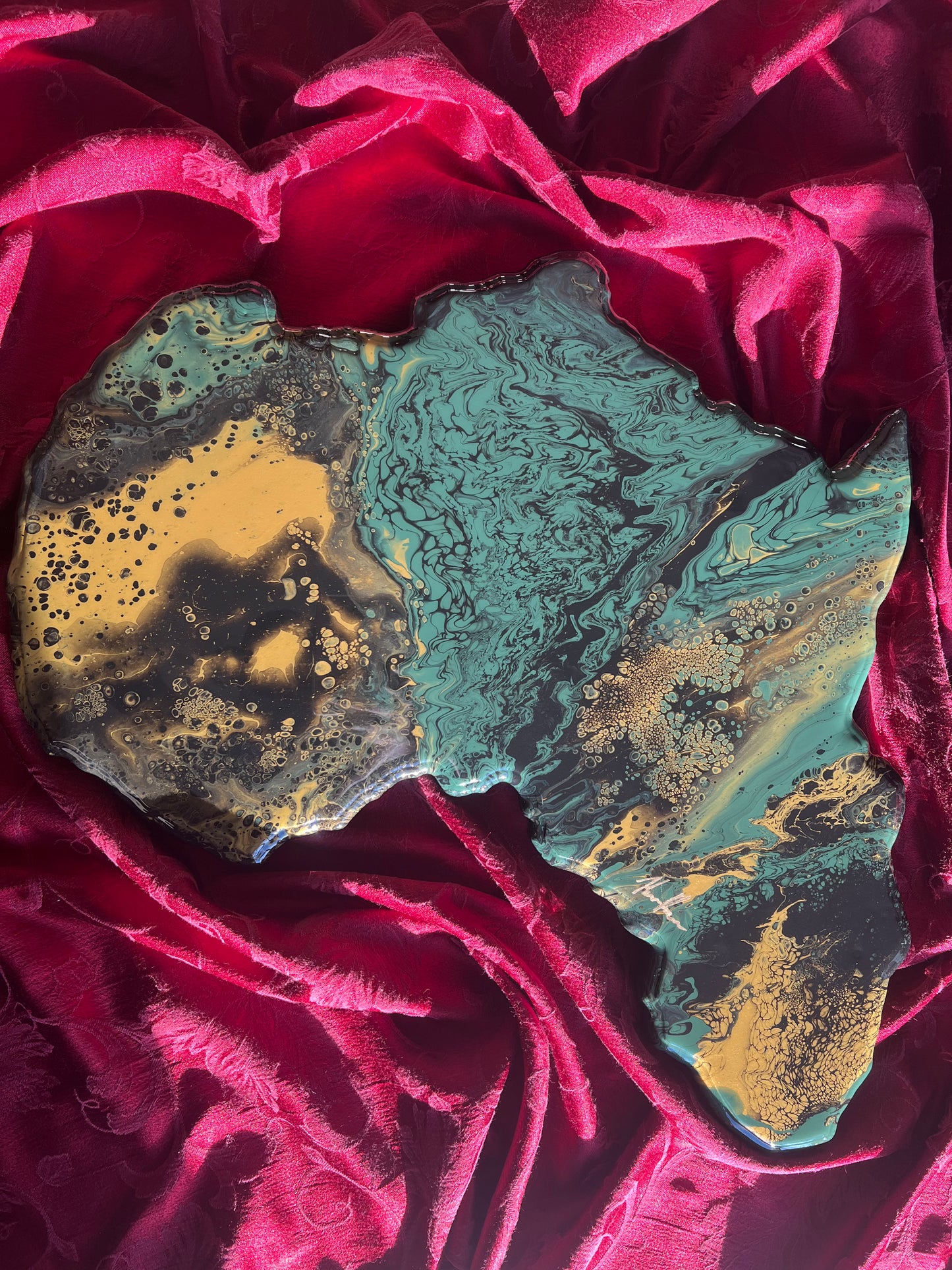 BEAUTIFUL EPOXY AFRICA WALL MOUNT